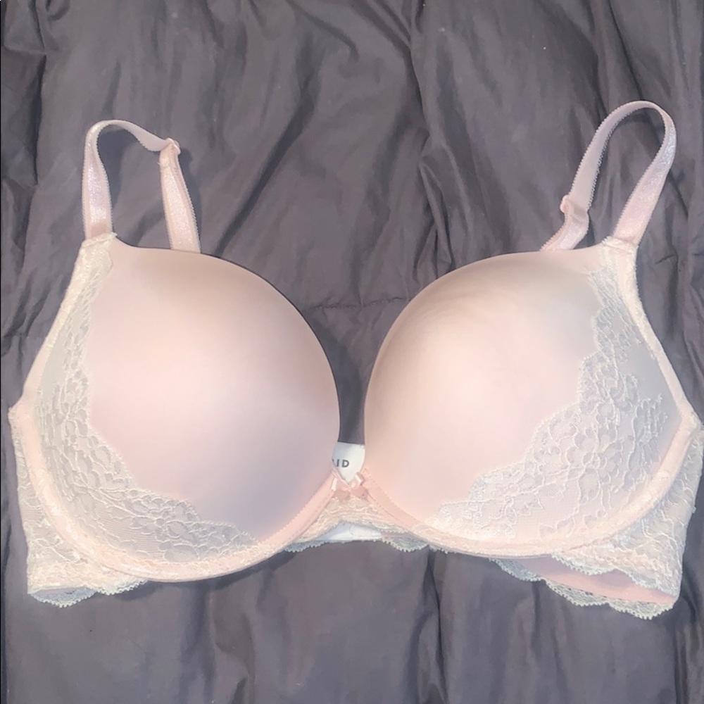 NWOT torrid blush bra with white lace